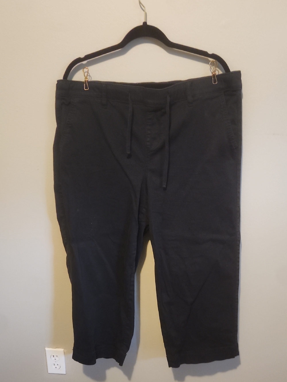 torrid Black Women's Drawstring Capris